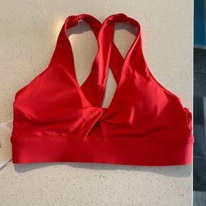 Fabletics oasis twist sports bra